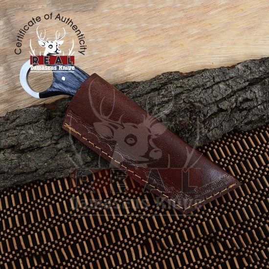 Custom Made Damascus Skinner Knife With Beautiful Handle & Leather Sheath