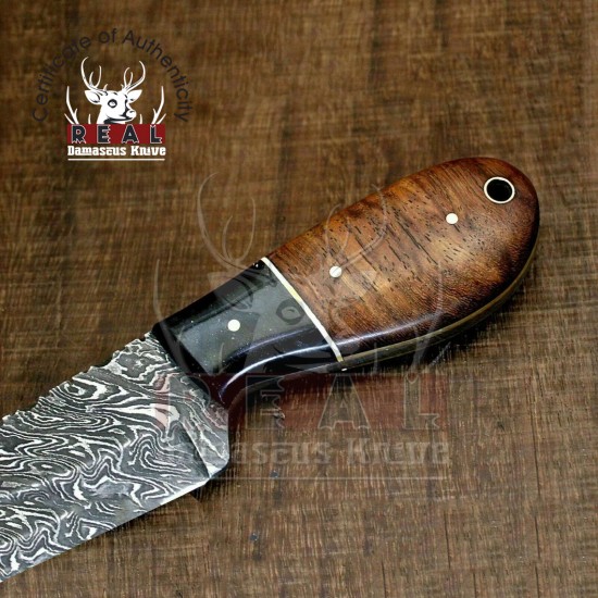 Fixed Blade Skinning Knife With Beautiful Handle & Leather Sheath