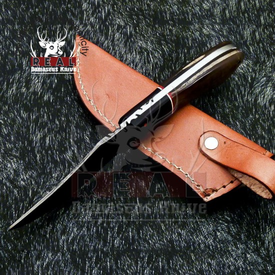 Custom Made Damascus Steel Hunting Skinner Knife With Beautiful Handle & Leather Sheath