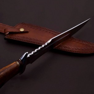 D2 Damascus Steel Blade Knife Handmade Hunting Bowie Knife