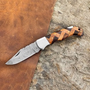 Custom Made Best Folding Pocket Knife With Back Lock